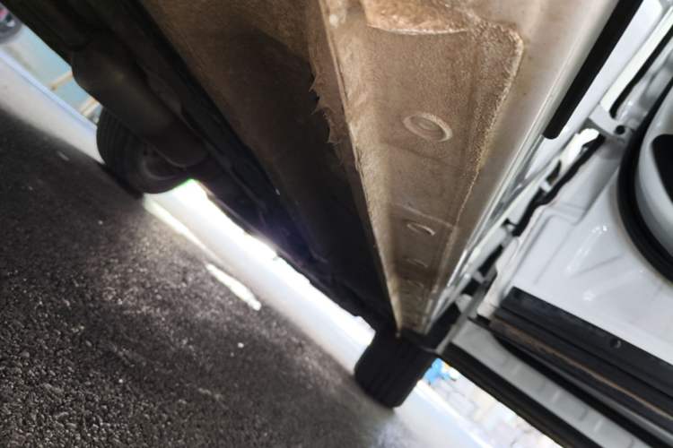 Used JETOUR X70 PLUS 2023 1.6T DCT Stronger 5-Seater Right Side Sill