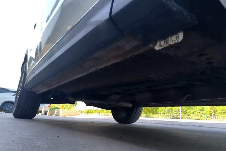 Used JETOUR X70 PLUS 2023 1.6T DCT Stronger 5-Seater Right Side Sill