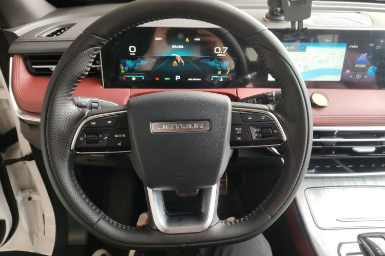 Used JETOUR X70 PLUS 2023 1.5T DCT Brave PLUS 7-Seater Steering Wheel