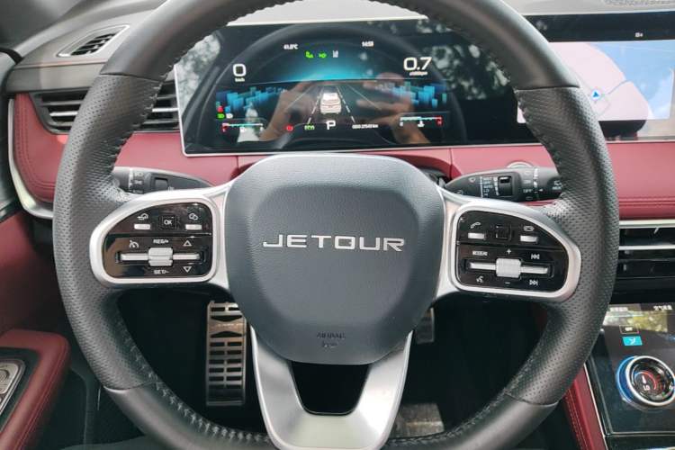 Used JETOUR X70 PLUS 2023 1.6T DCT Stronger PRO 7-Seater Steering Wheel
