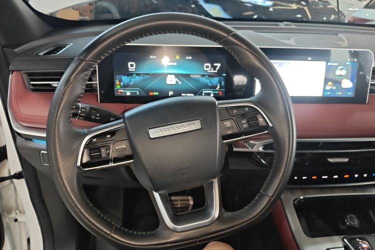 Used JETOUR X70 PLUS 2023 1.5T DCT Brave PLUS 7-Seater Steering Wheel