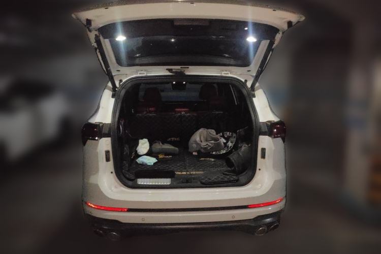 Used JETOUR X70 PLUS 2023 1.6T DCT Stronger PRO 7-Seater Trunk