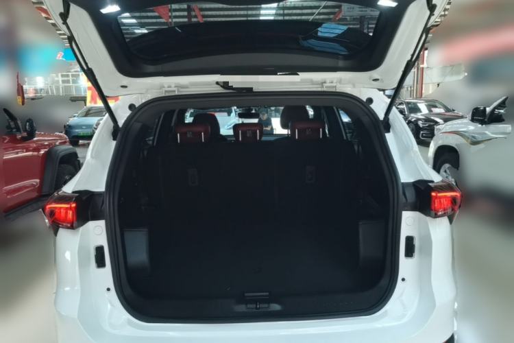 Used JETOUR X70 PLUS 2023 1.5T DCT Brave PLUS 5-Seater Trunk