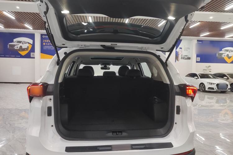 Used JETOUR X70 PLUS 2023 1.5T DCT Ziqiang PRO 5-Seater Trunk