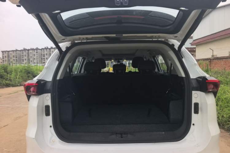 Used JETOUR X70 PLUS 2023 1.5T DCT Ziqiang PRO 7-Seater Trunk