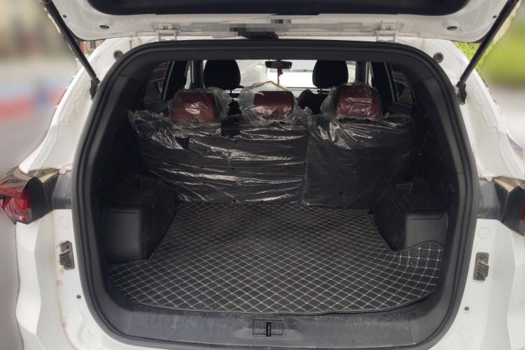 Used JETOUR X70 PLUS 2023 1.5T Manual Self-Reliant 5-Seater Trunk