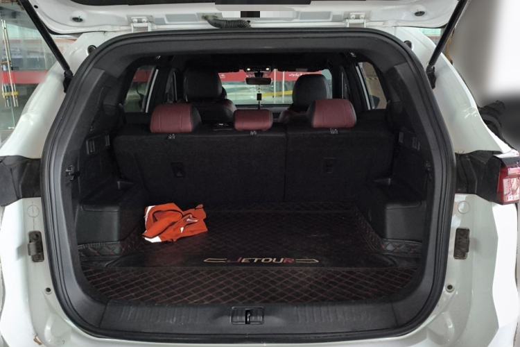 Used JETOUR X70 PLUS 2023 1.5T DCT Ziqiang PRO 5-Seater Trunk