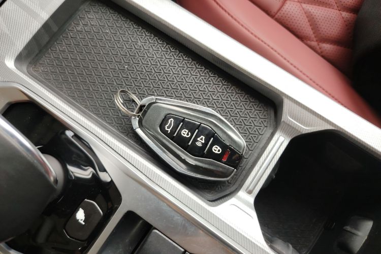 Used JETOUR X70 PLUS 2023 1.5T DCT Brave PLUS 7-Seater Vehicle Key
