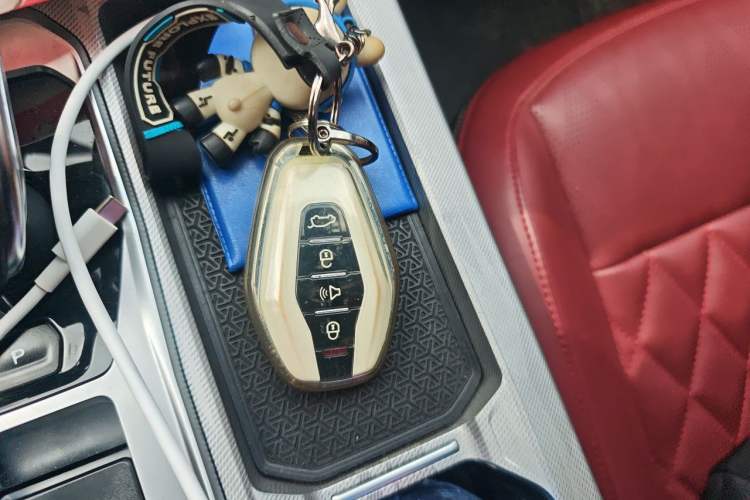 Used JETOUR X70 PLUS 2023 1.5T DCT Brave PLUS 7-Seater Vehicle Key