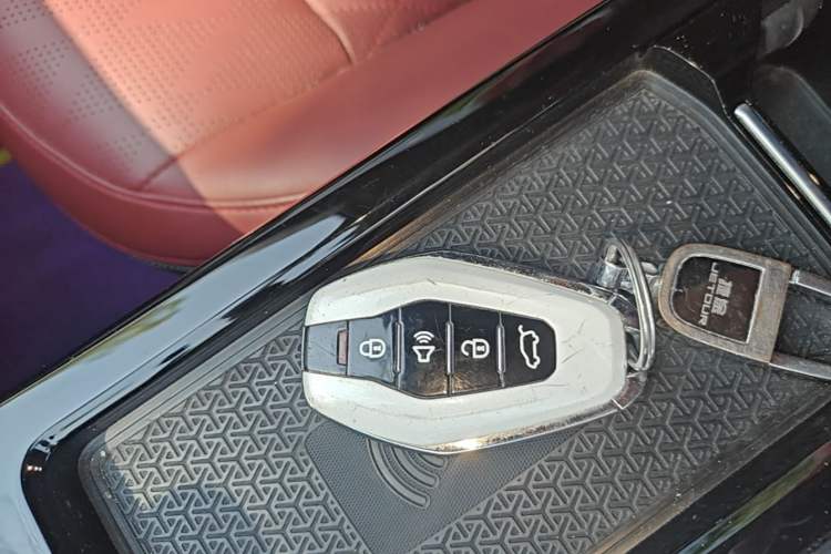 Used JETOUR X70 PLUS 2023 1.6T DCT Stronger PRO 5-Seater Vehicle Key