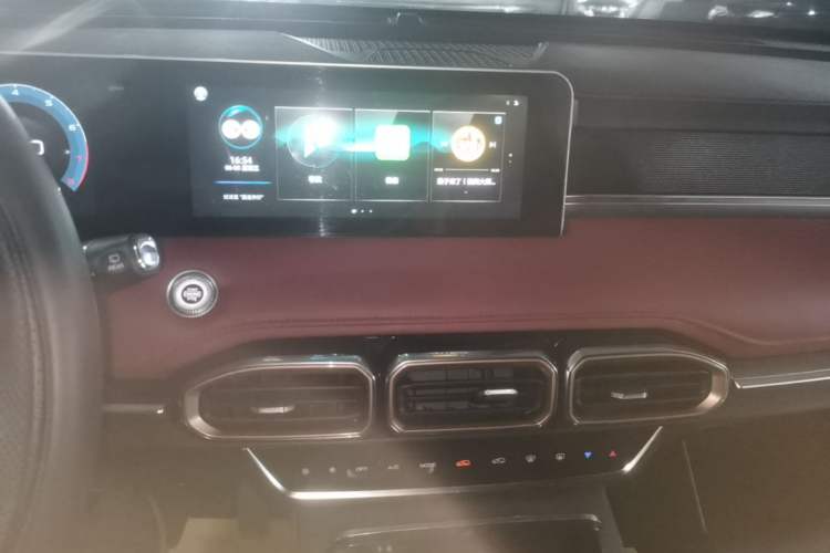 Used JETOUR X70 PLUS 2024 Champion Edition 1.5T DCT Champion PRO 5-Seater Audio And AC Panel