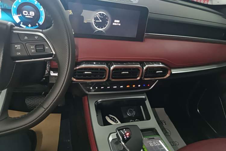Used JETOUR X70 PLUS 2024 Champion Edition 1.5T DCT Champion PRO 5-Seater Audio And AC Panel