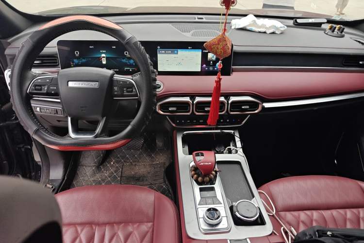 Used JETOUR X70 PLUS 2024 Champion Edition 1.5T DCT Champion MAX 7-Seater Center Console