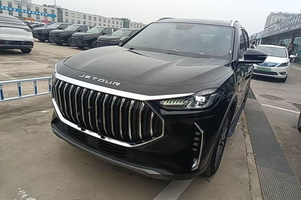 JETOUR X70 PLUS 2024