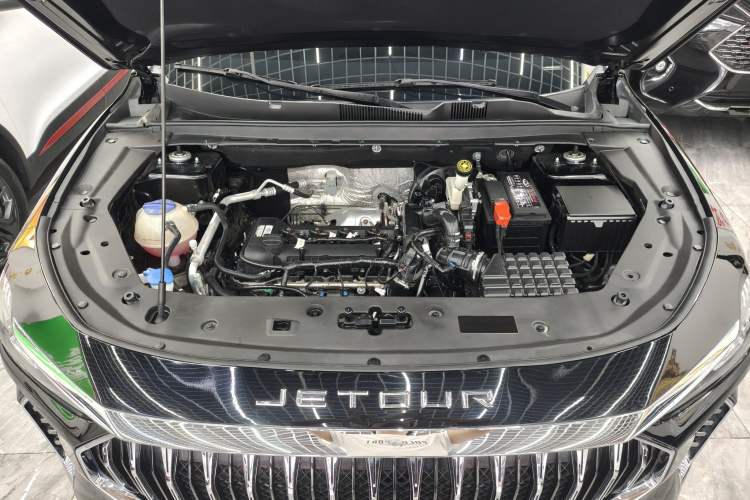 Used JETOUR X70 PLUS 2024 Champion Edition 1.5T DCT Champion PRO 5-Seater Engine Bay