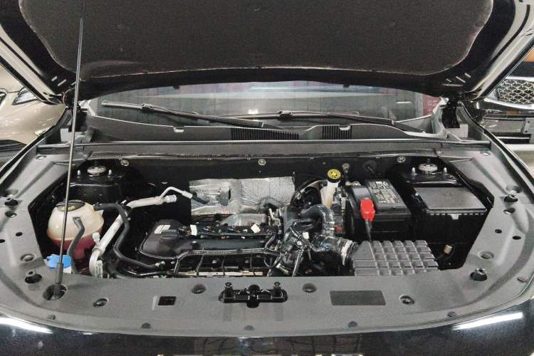 Used JETOUR X70 PLUS 2024 Champion Edition 1.5T DCT Champion PRO 5-Seater Engine Bay