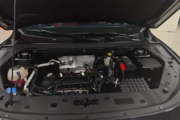 Used JETOUR X70 PLUS 2024 Champion Edition 1.5T DCT Champion PRO 5-Seater Engine Bay