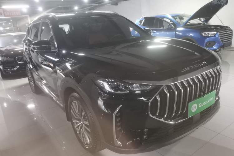 Used JETOUR X70 PLUS 2024 Champion Edition 1.5T DCT Champion PRO 5-Seater Front Right 45 Deg