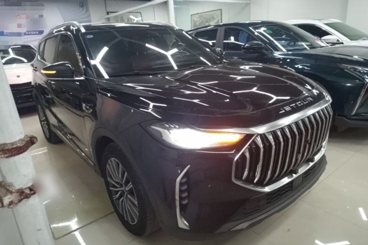 Used JETOUR X70 PLUS 2024 Champion Edition 1.5T DCT Champion MAX+ 5-seater Front Right 45 Deg