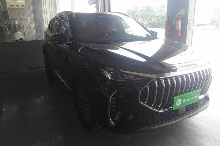 Used JETOUR X70 PLUS 2024 Champion Edition 1.5T DCT Champion MAX 7-Seater Front Right 45 Deg