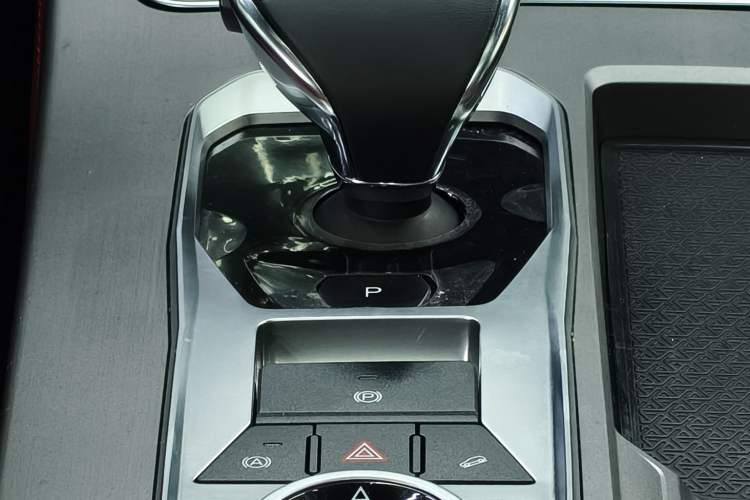 Used JETOUR X70 PLUS 2024 Champion Edition 1.5T DCT Champion PRO 5-Seater Gear Lever