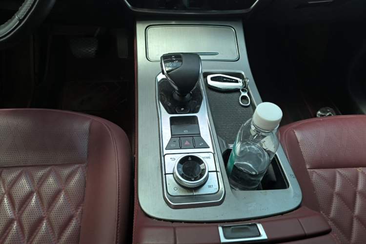 Used JETOUR X70 PLUS 2024 Champion Edition 1.5T DCT Champion PRO 7-Seater Gear Lever