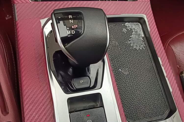 Used JETOUR X70 PLUS 2024 Champion Edition 1.5T DCT Champion MAX 7-Seater Gear Lever