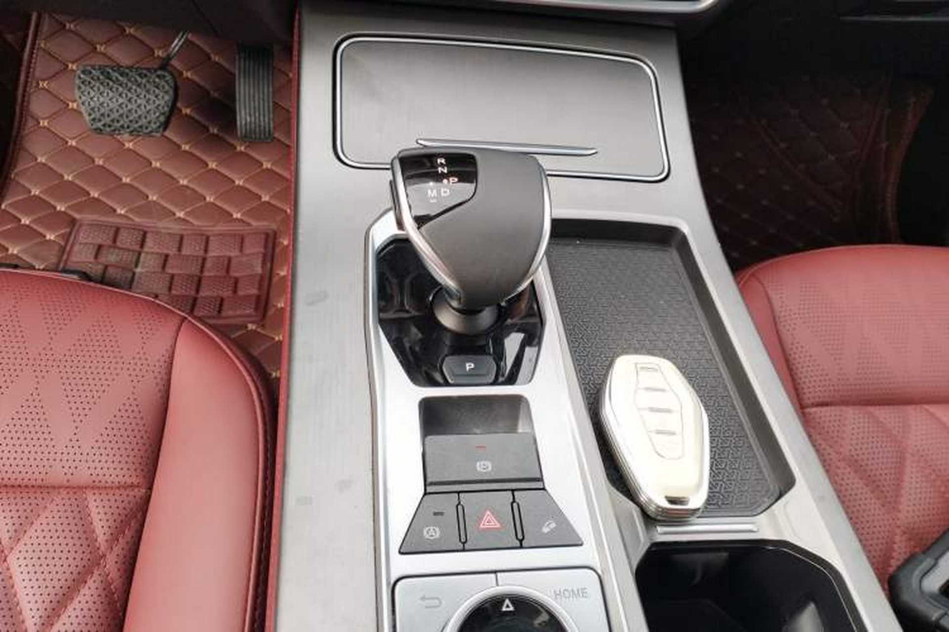 Used JETOUR X70 PLUS 2024 Champion Edition 1.5T DCT Champion PRO 5-Seater Gear Lever
