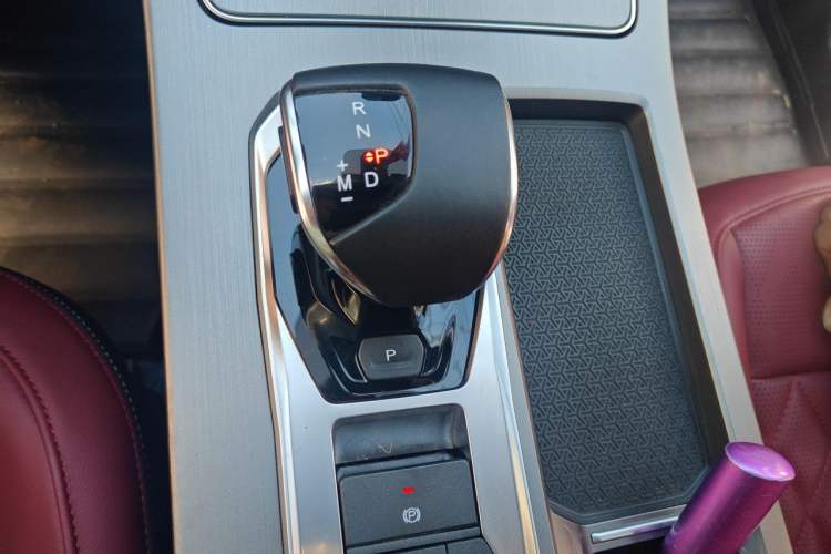 Used JETOUR X70 PLUS 2024 Champion Edition 1.5T DCT Champion MAX 7-Seater Gear Lever