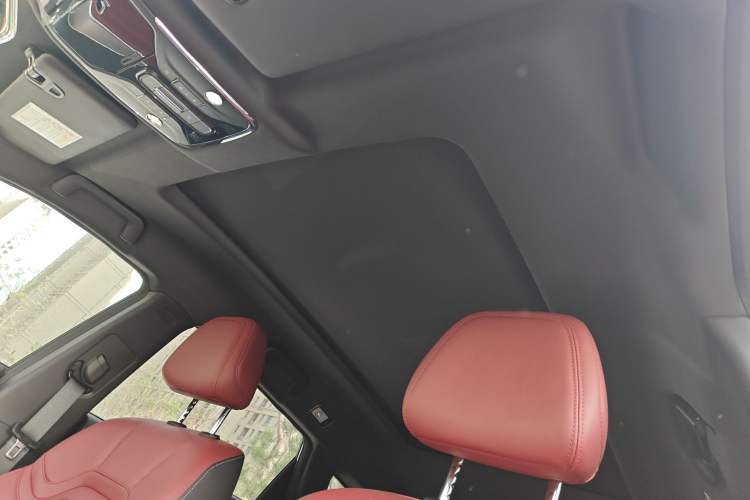 Used JETOUR X70 PLUS 2024 Champion Edition 1.5T Manual Champion 5-Seater Headliner