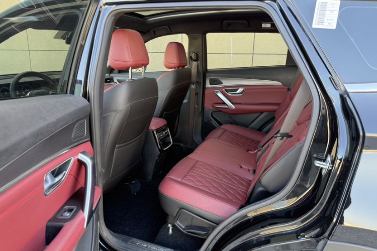 Used JETOUR X70 PLUS 2024 Champion Edition 1.5T DCT Champion MAX+ 5-seater Interior 2