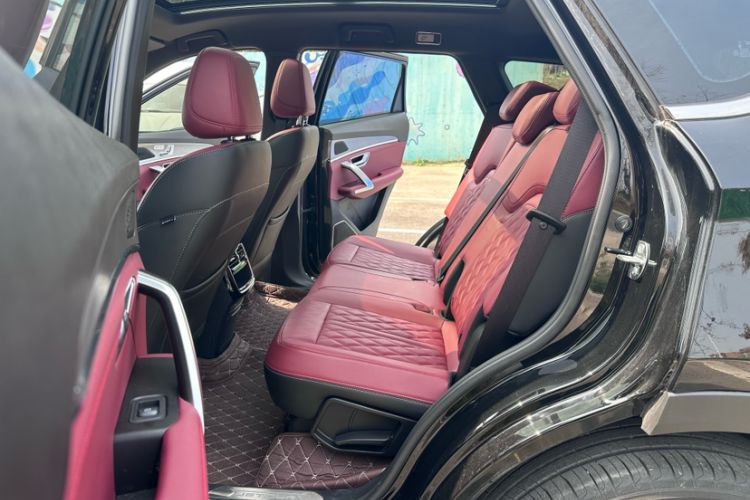 Used JETOUR X70 PLUS 2024 Champion Edition 1.5T DCT Champion MAX+ 5-seater Interior 3