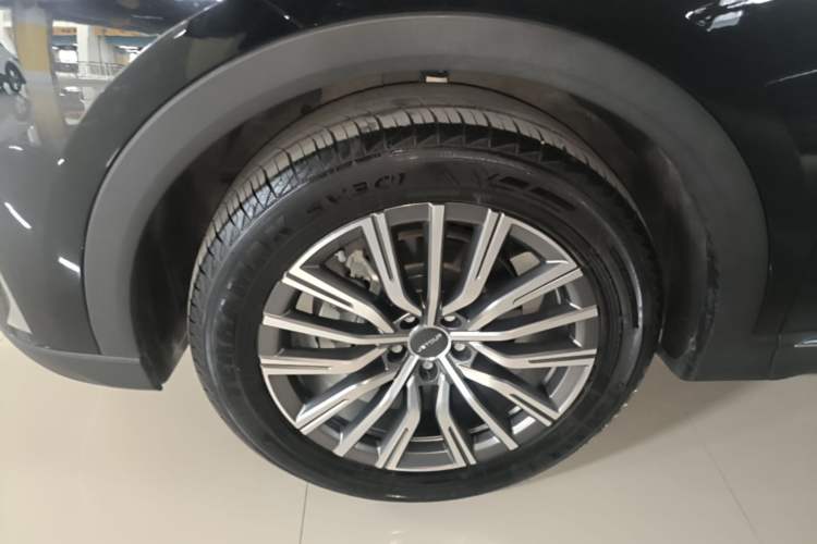 Used JETOUR X70 PLUS 2024 Champion Edition 1.5T DCT Champion PRO 7-Seater Left Front Wheel Hub