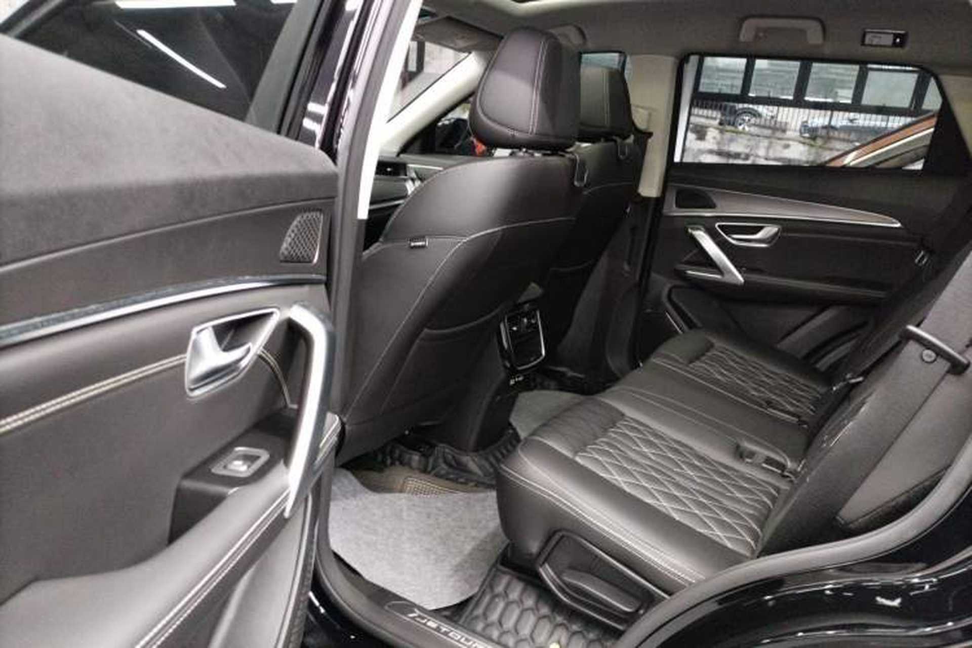 Used JETOUR X70 PLUS 2024 Champion Edition 1.5T DCT Champion MAX+ 5-seater Left Rear Seat
