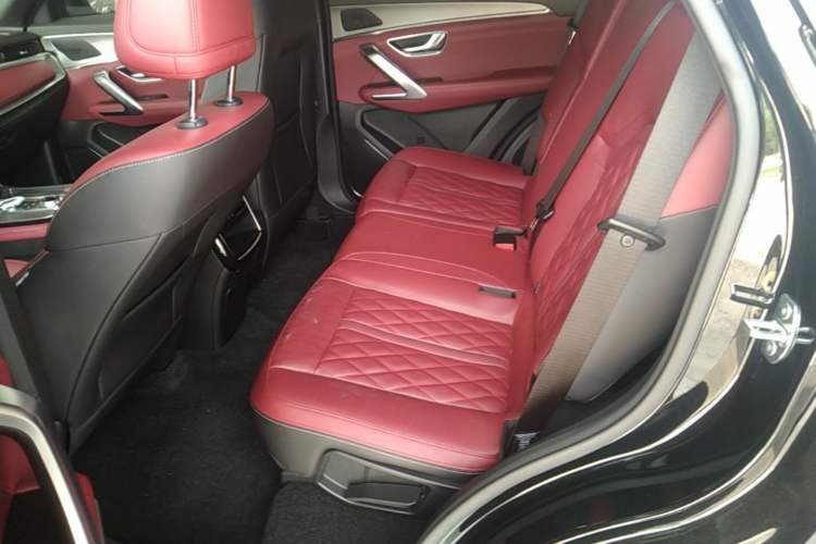 Used JETOUR X70 PLUS 2024 Champion Edition 1.5T DCT Champion MAX 7-Seater Left Rear Seat