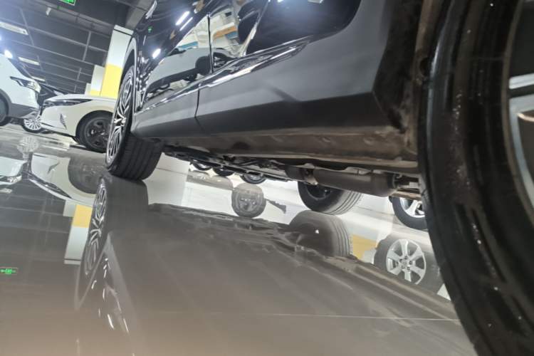 Used JETOUR X70 PLUS 2024 Champion Edition 1.5T DCT Champion PRO 7-Seater Left Side Sill
