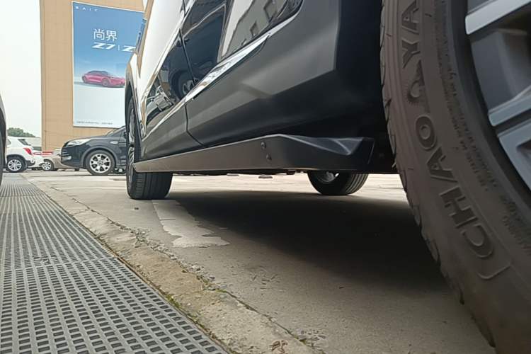 Used JETOUR X70 PLUS 2024 Champion Edition 1.5T DCT Champion MAX+ 5-seater Left Side Sill