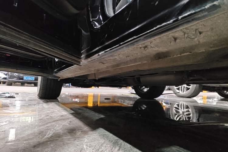 Used JETOUR X70 PLUS 2024 Champion Edition 1.5T DCT Champion MAX 5-Seater Left Side Sill