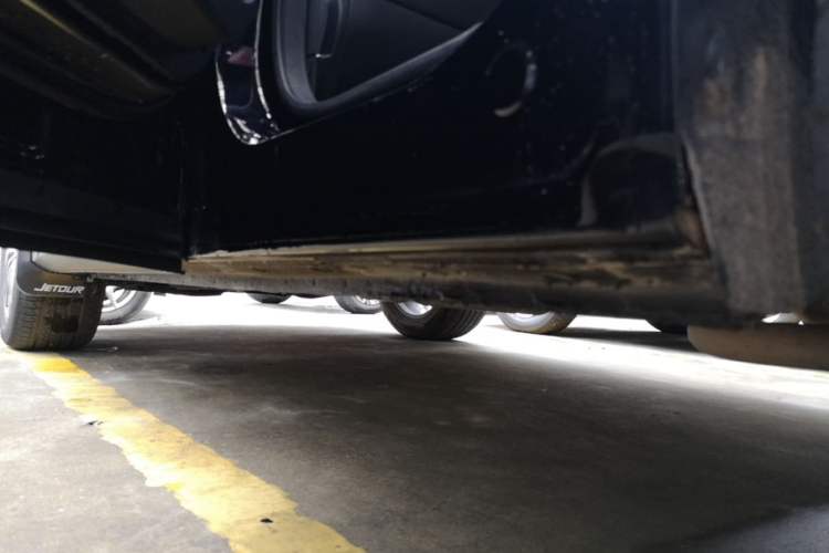 Used JETOUR X70 PLUS 2024 Champion Edition 1.5T DCT Champion MAX 7-Seater Left Side Sill