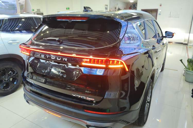 Used JETOUR X70 PLUS 2024 Champion Edition 1.5T DCT Champion MAX 5-Seater Rear Right 45 Deg