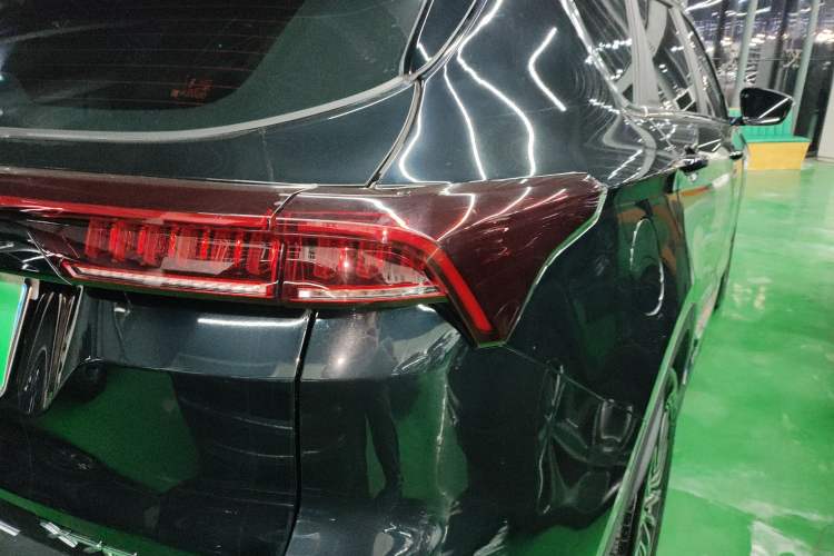 Used JETOUR X70 PLUS 2024 Champion Edition 1.5T DCT Champion PRO 7-Seater Right Rear Taillight