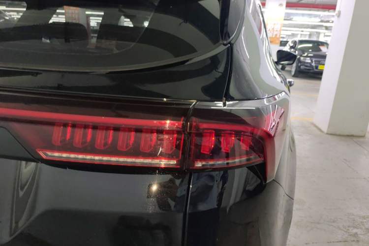 Used JETOUR X70 PLUS 2024 Champion Edition 1.5T DCT Champion MAX 5-Seater Right Rear Taillight