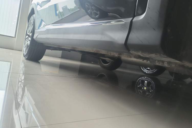 Used JETOUR X70 PLUS 2024 Champion Edition 1.5T DCT Champion PRO 7-Seater Right Side Sill