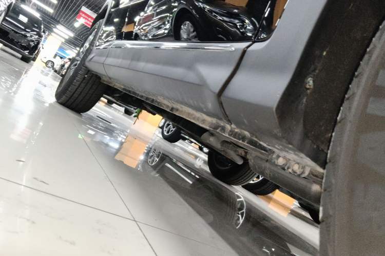 Used JETOUR X70 PLUS 2024 Champion Edition 1.5T DCT Champion PRO 5-Seater Right Side Sill