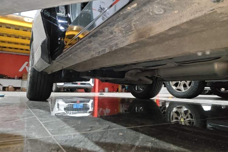 Used JETOUR X70 PLUS 2024 Champion Edition 1.5T DCT Champion MAX 5-Seater Right Side Sill