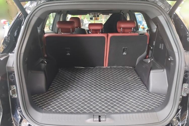 Used JETOUR X70 PLUS 2024 Champion Edition 1.5T DCT Champion MAX 7-Seater Trunk