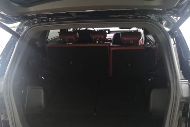 Used JETOUR X70 PLUS 2024 Champion Edition 1.5T DCT Champion MAX 7-Seater Trunk