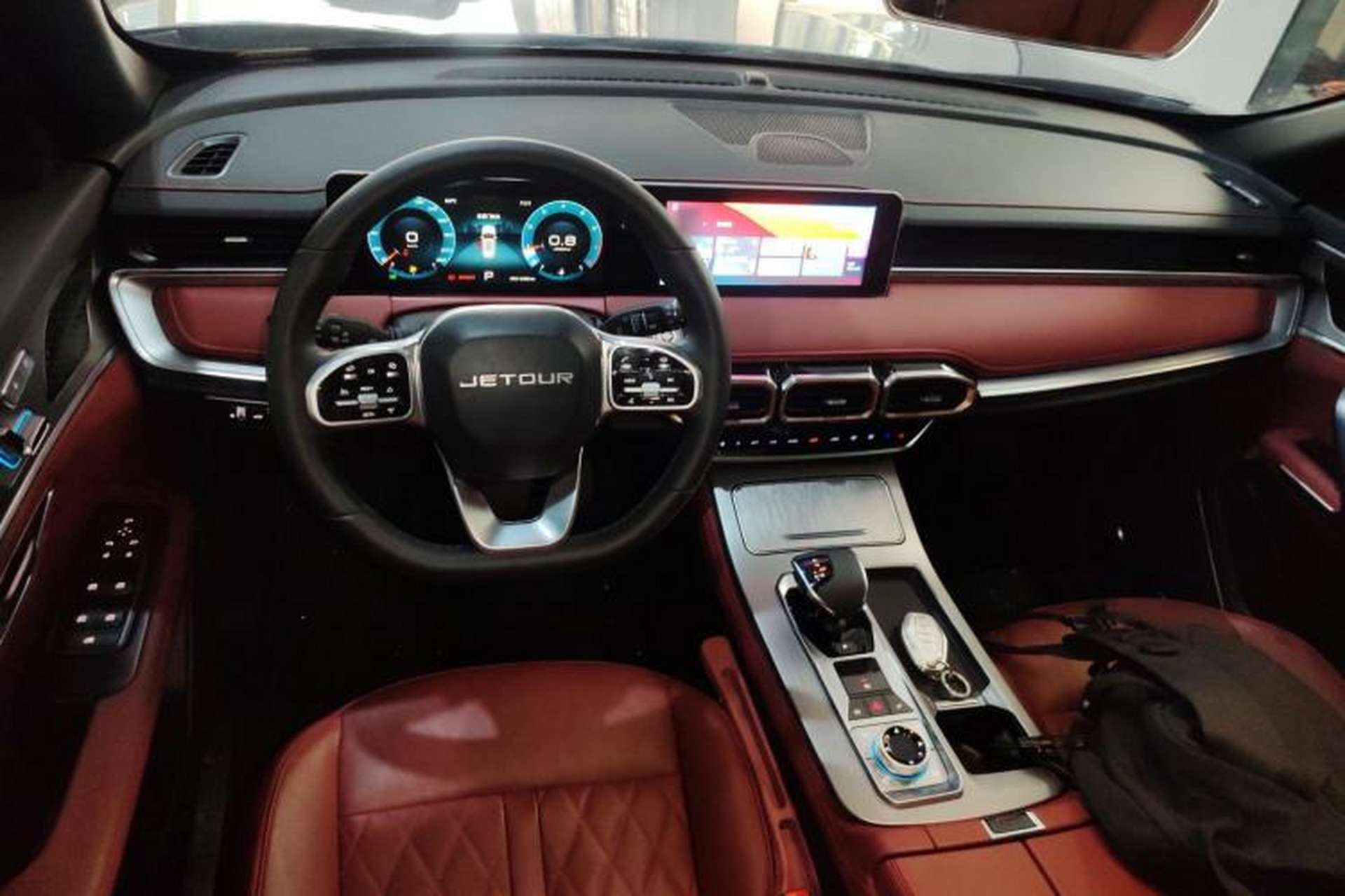 Used JETOUR X70 PLUS 2024 Champion Edition 1.5T DCT Champion MAX+ 5-seater Center Console