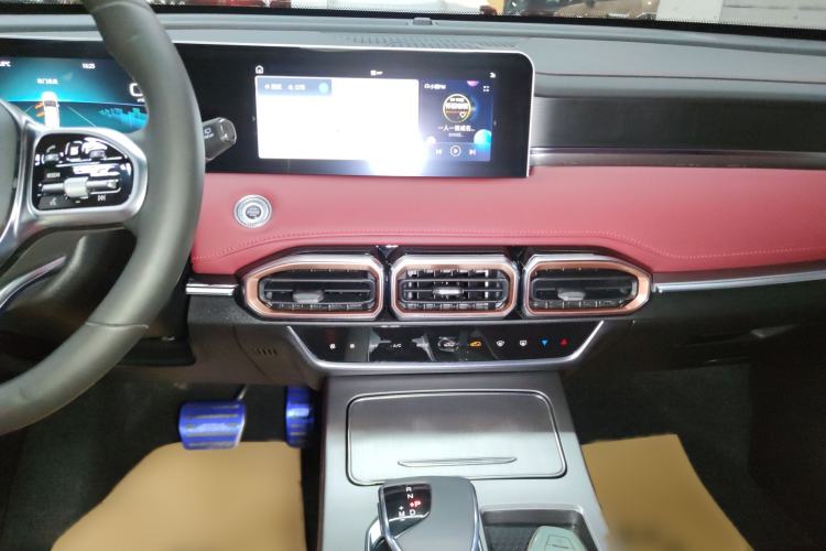 Used JETOUR X70 PLUS 2024 Champion Edition 1.5T DCT Champion MAX+ 5-seater Audio And AC Panel