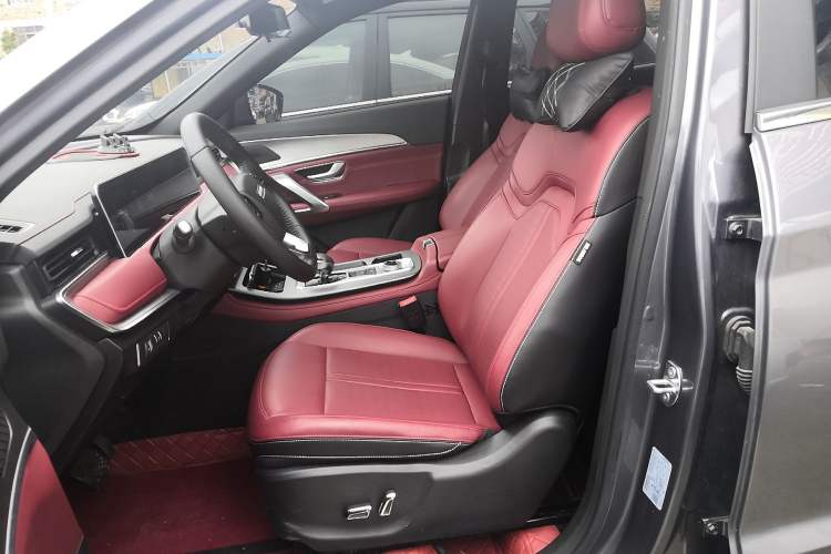 Used JETOUR X70 PLUS 2024 Champion Edition 1.5T DCT Champion MAX 5-Seater Interior 1